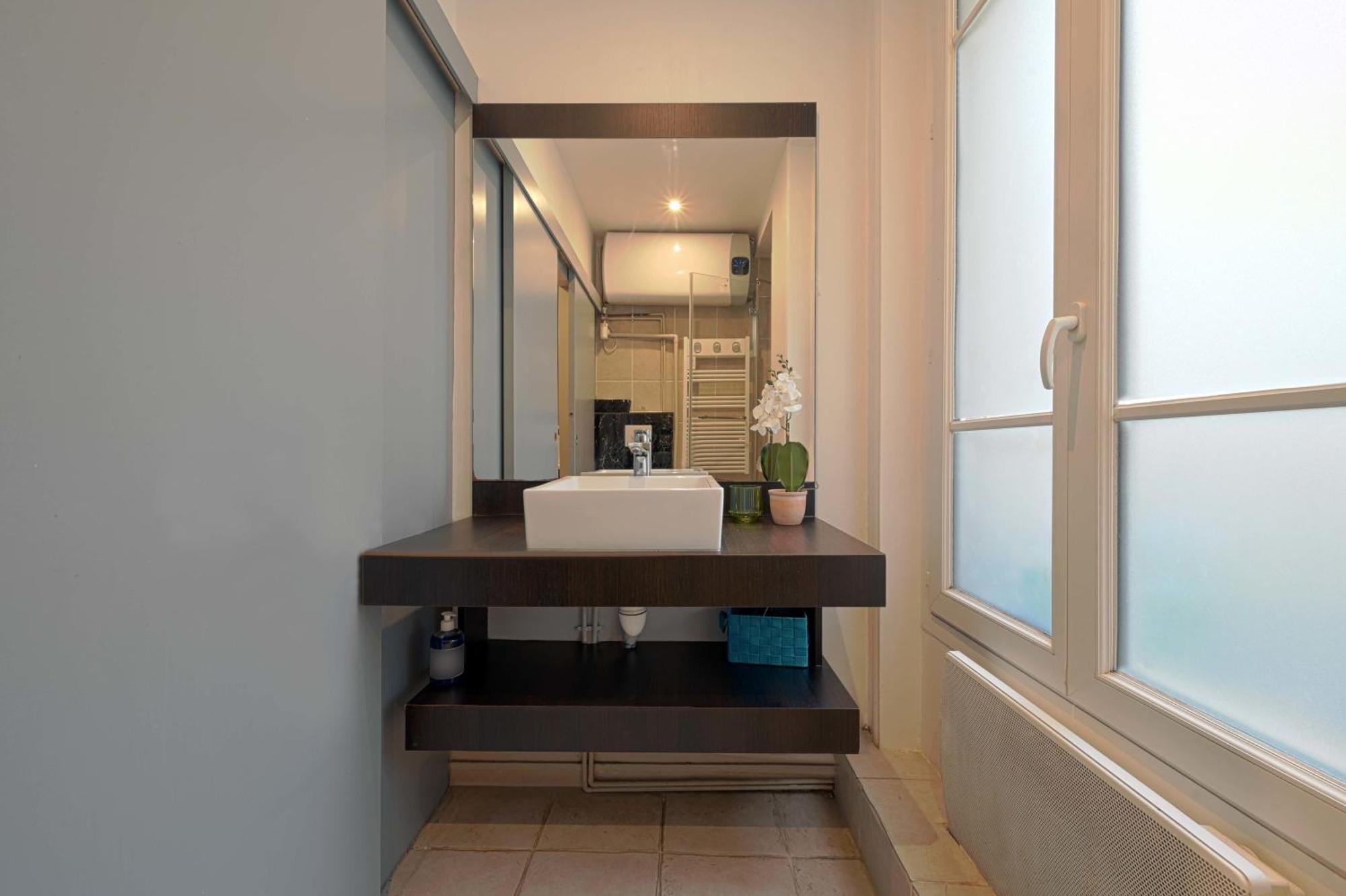 Large Modern Studio Close To The Eiffel Tower And Paris Highlights Διαμέρισμα Εξωτερικό φωτογραφία